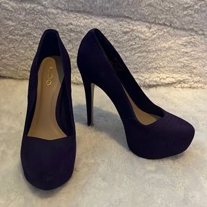 Aldo, purple snake skin printed platform pumps. Size 7. Great condition.